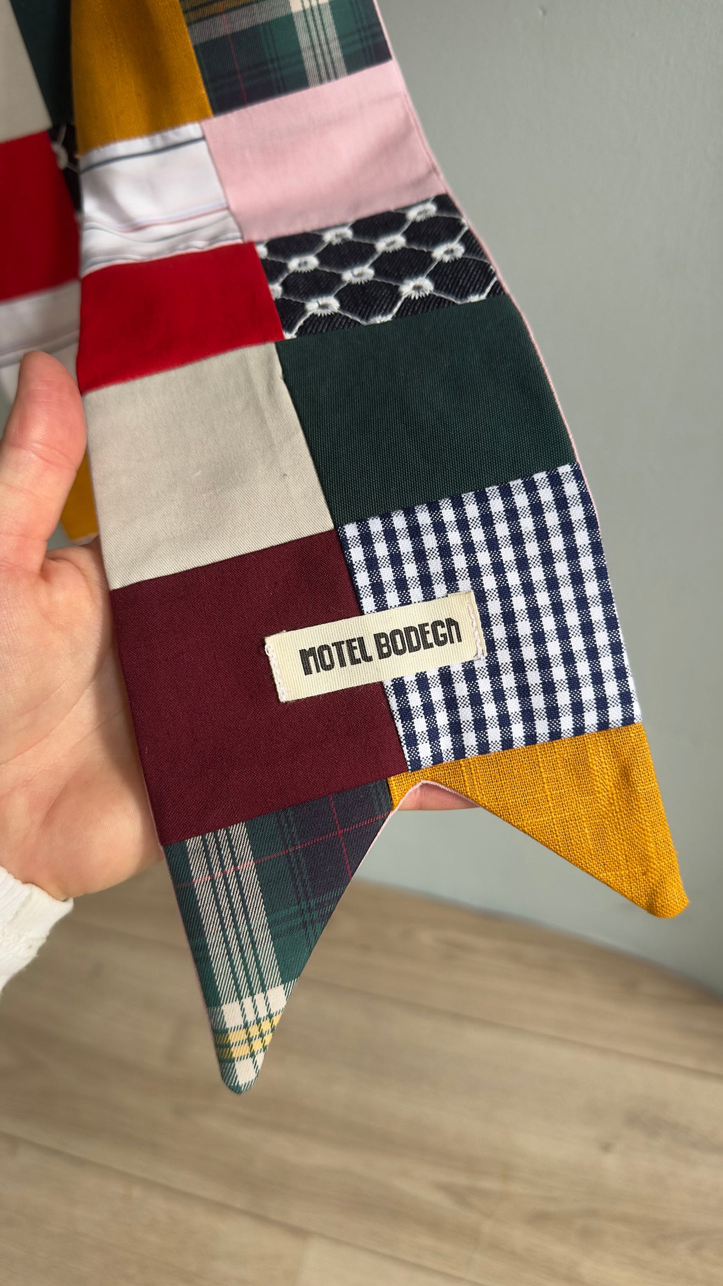 Festive Bow: Multicolour with Embroideries